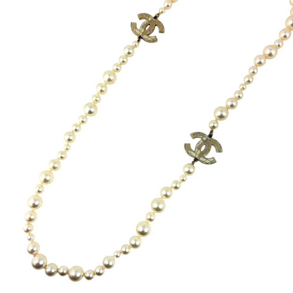 Chanel necklace with Coco Mark, faux pearl, GP white gold, for women.